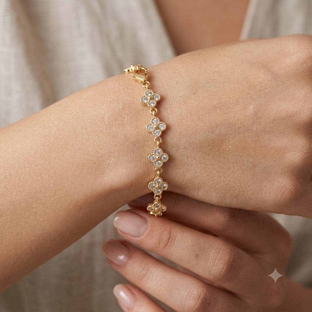 62b5972e-cbc4-4dc1-a25b-ef9e4a89d894 (1) Pulcera van cleef 20R83103 - Imagen 1